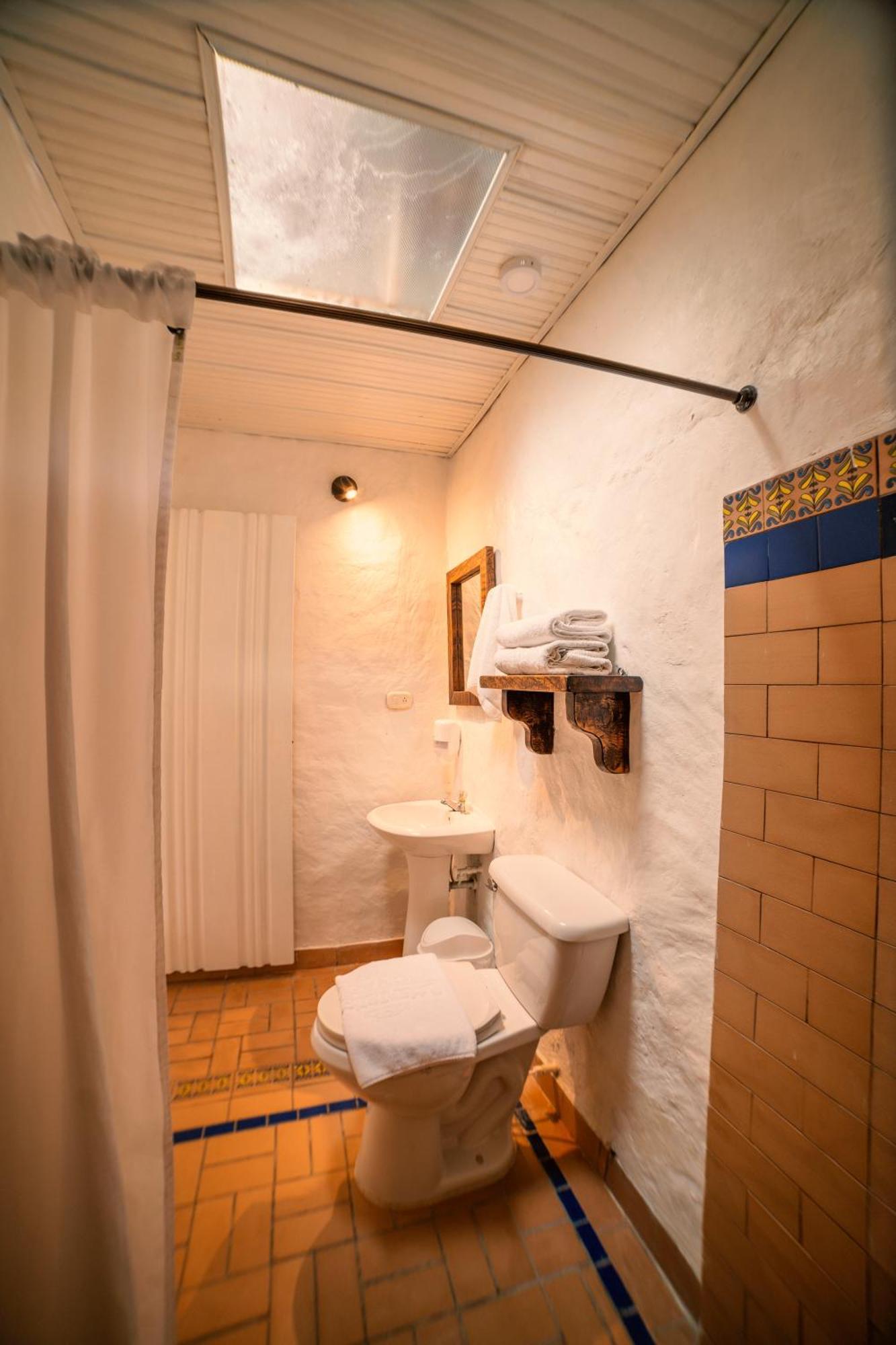 Hotel Mi Monaco Pueblo Tapao Bagian luar foto